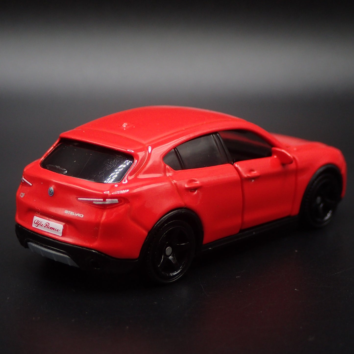 2017-2025 ALFA ROMEO STELVIO 1:64 SCALE COLLECTIBLE DIORAMA DIECAST MODEL CAR