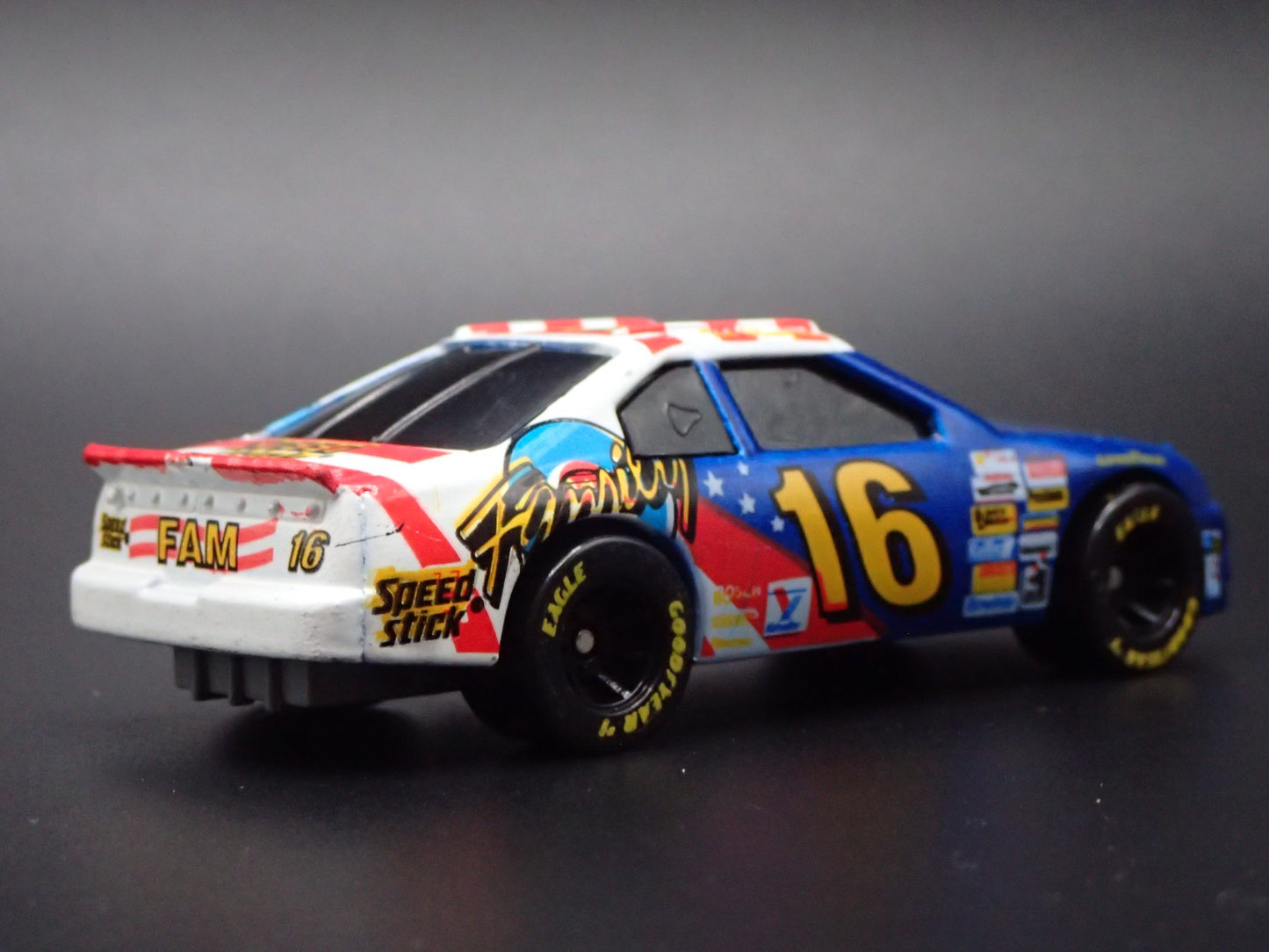 1996 96 FORD THUNDERBIRD 16 TED MUSGRAVE NASCAR 1:64 SCALE DIECAST MODEL CAR