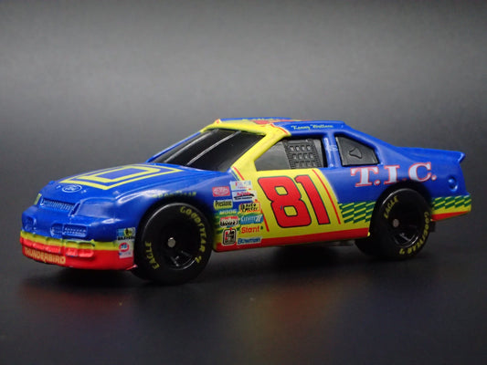 1996 96 FORD THUNDERBIRD 81 KENNY WALLACE NASCAR 1:64 SCALE DIECAST MODEL CAR