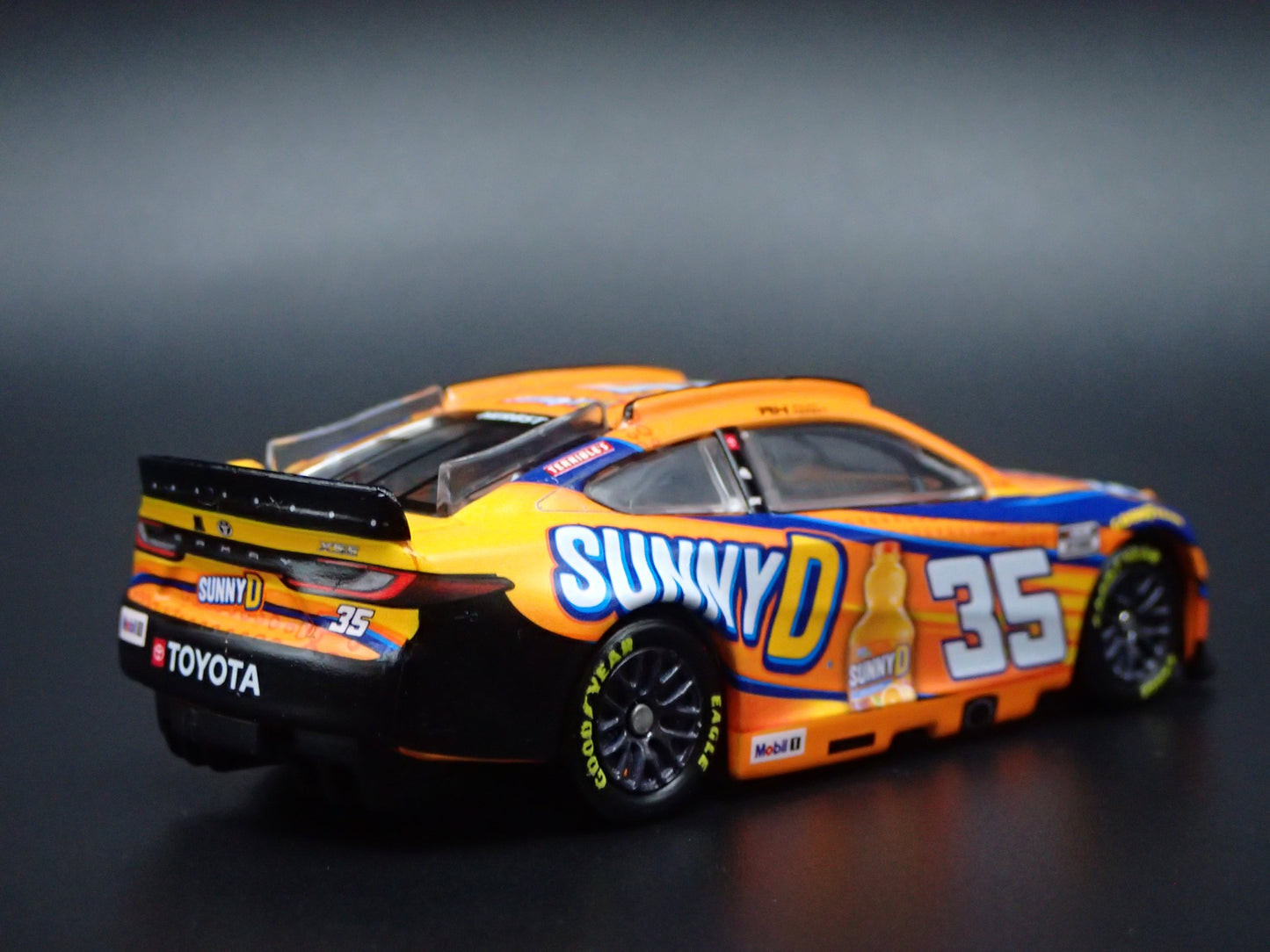 2025 25 TOYOTA CAMRY 35 RILEY HERBST SUNNY D NASCAR 1:64 SCALE DIECAST MODEL CAR