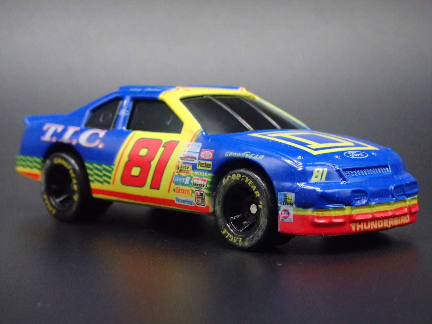 1996 96 FORD THUNDERBIRD 81 KENNY WALLACE NASCAR 1:64 SCALE DIECAST MODEL CAR