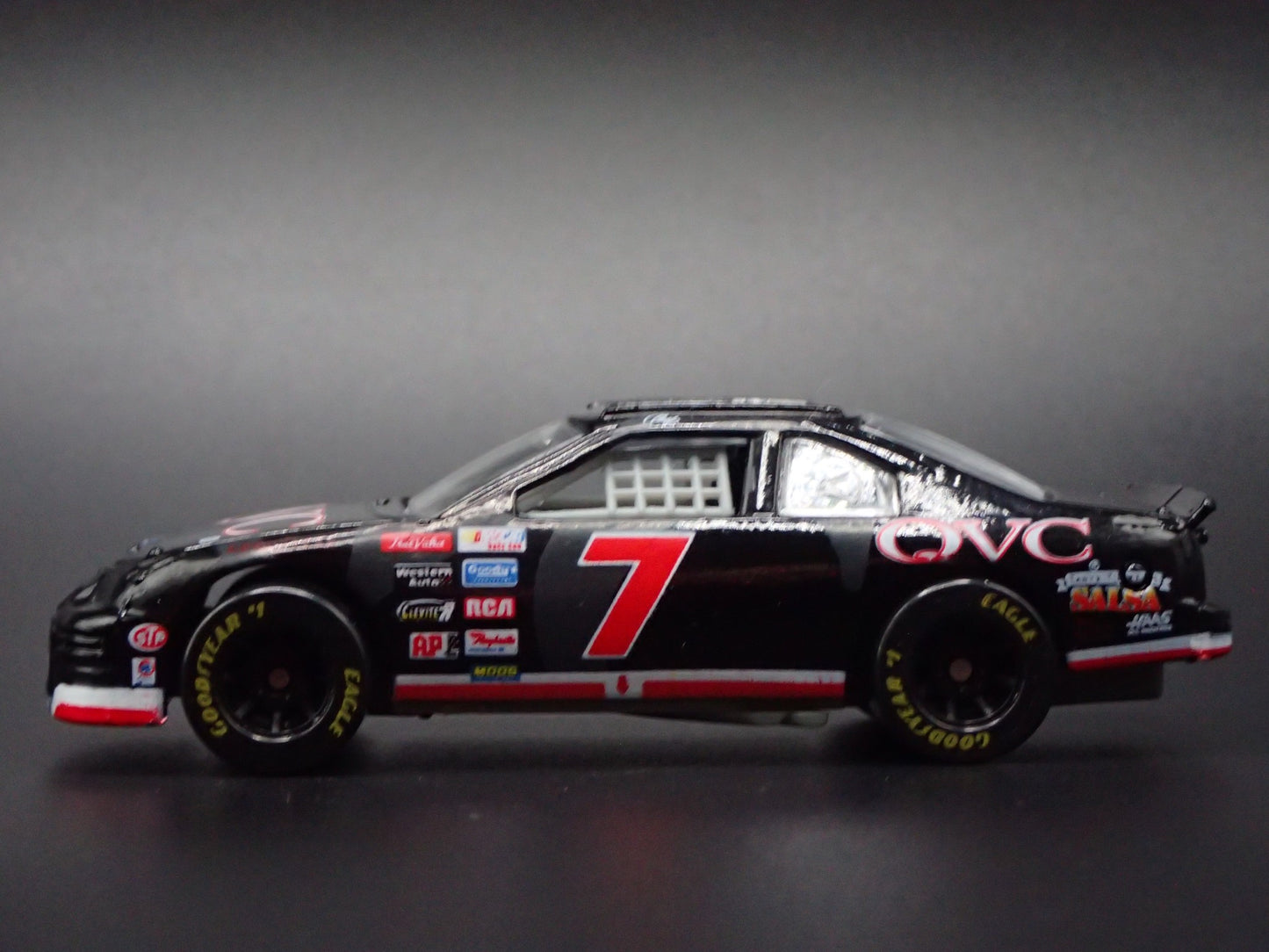 1996 96 FORD THUNDERBIRD 7 GEOFF BODINE QVC NASCAR 1:64 SCALE DIECAST MODEL CAR