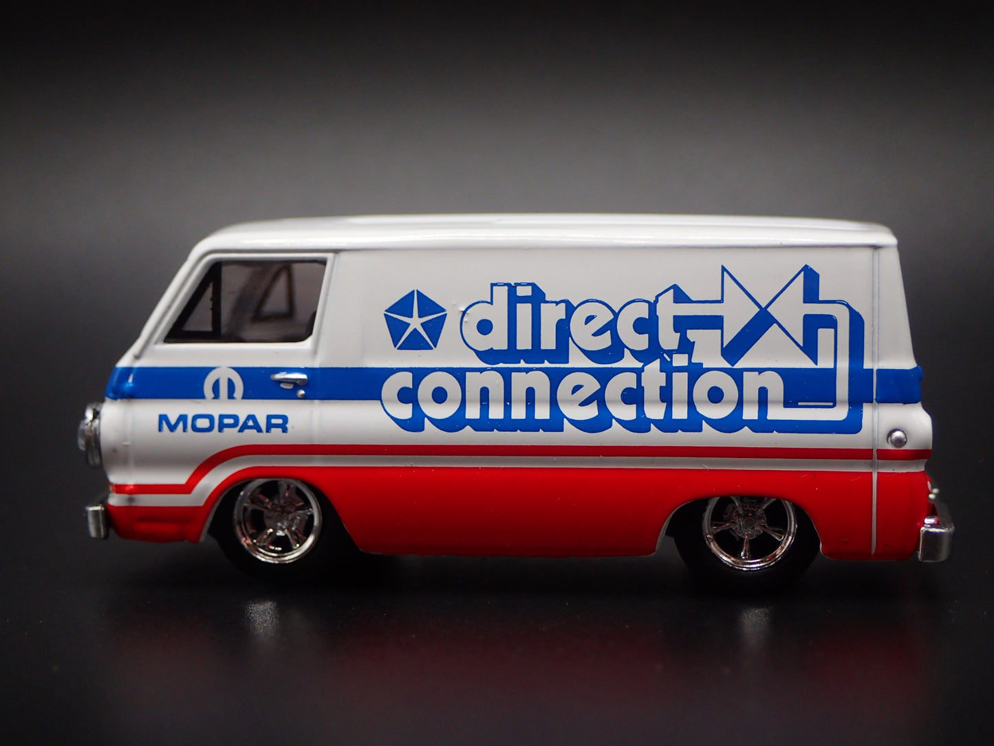 1967 67 DODGE A100 PANEL VAN MOPAR 1/64 SCALE DIORAMA DIECAST MODEL CAR