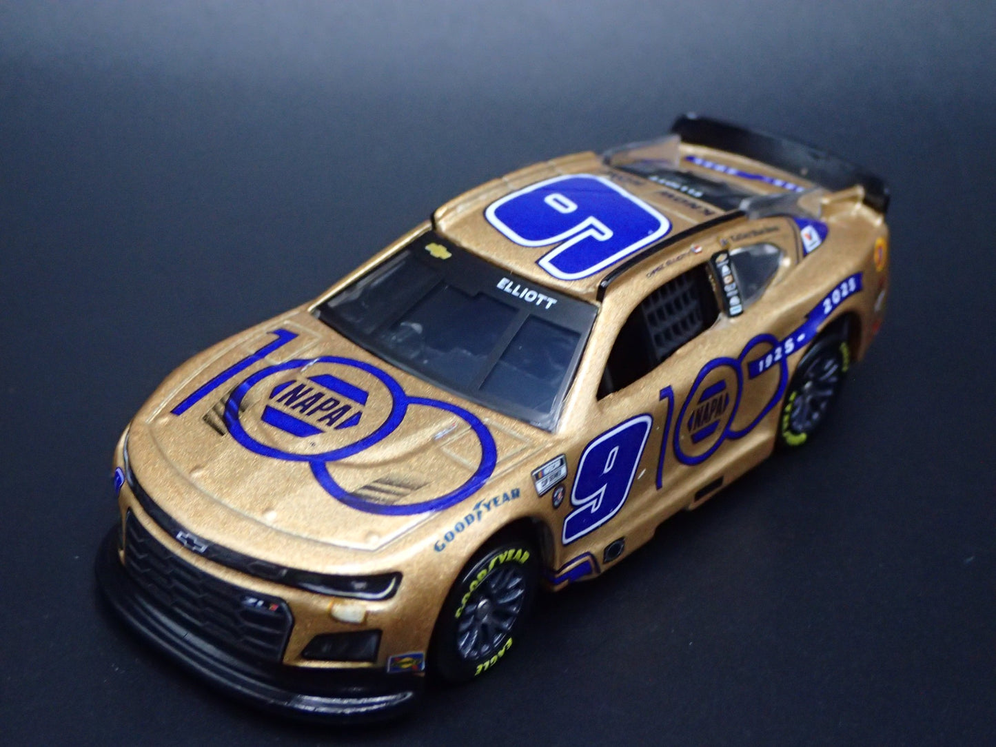 2025 25 CHEVROLET 9 CHASE ELLIOTT NAPA 100 GOLD NASCAR 1:64 DIECAST MODEL CAR