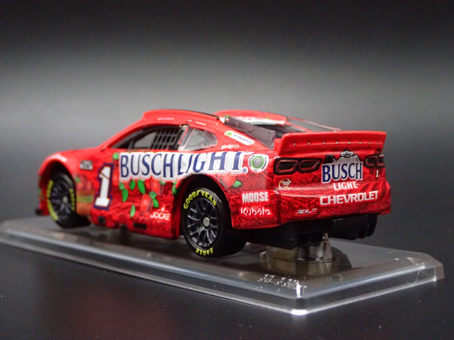 2025 CHEVROLET 1 ROSS CHASTAIN BUSCH LIGHT APPLE NASCAR 1:64 SCALE DIECAST CAR