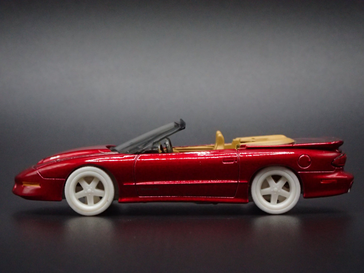 1996 PONTIAC FIREBIRD TA CONVERTIBLE AUTO WORLD ULTRA RED CHASE 1/64 DIECAST CAR
