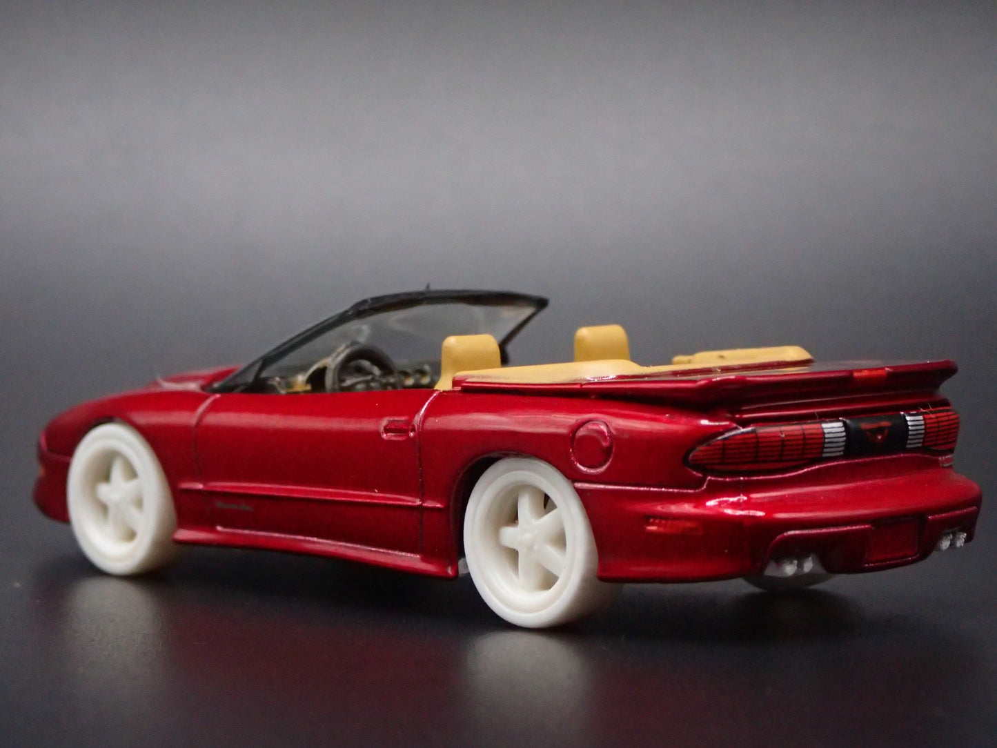 1996 PONTIAC FIREBIRD TA CONVERTIBLE AUTO WORLD ULTRA RED CHASE 1/64 DIECAST CAR