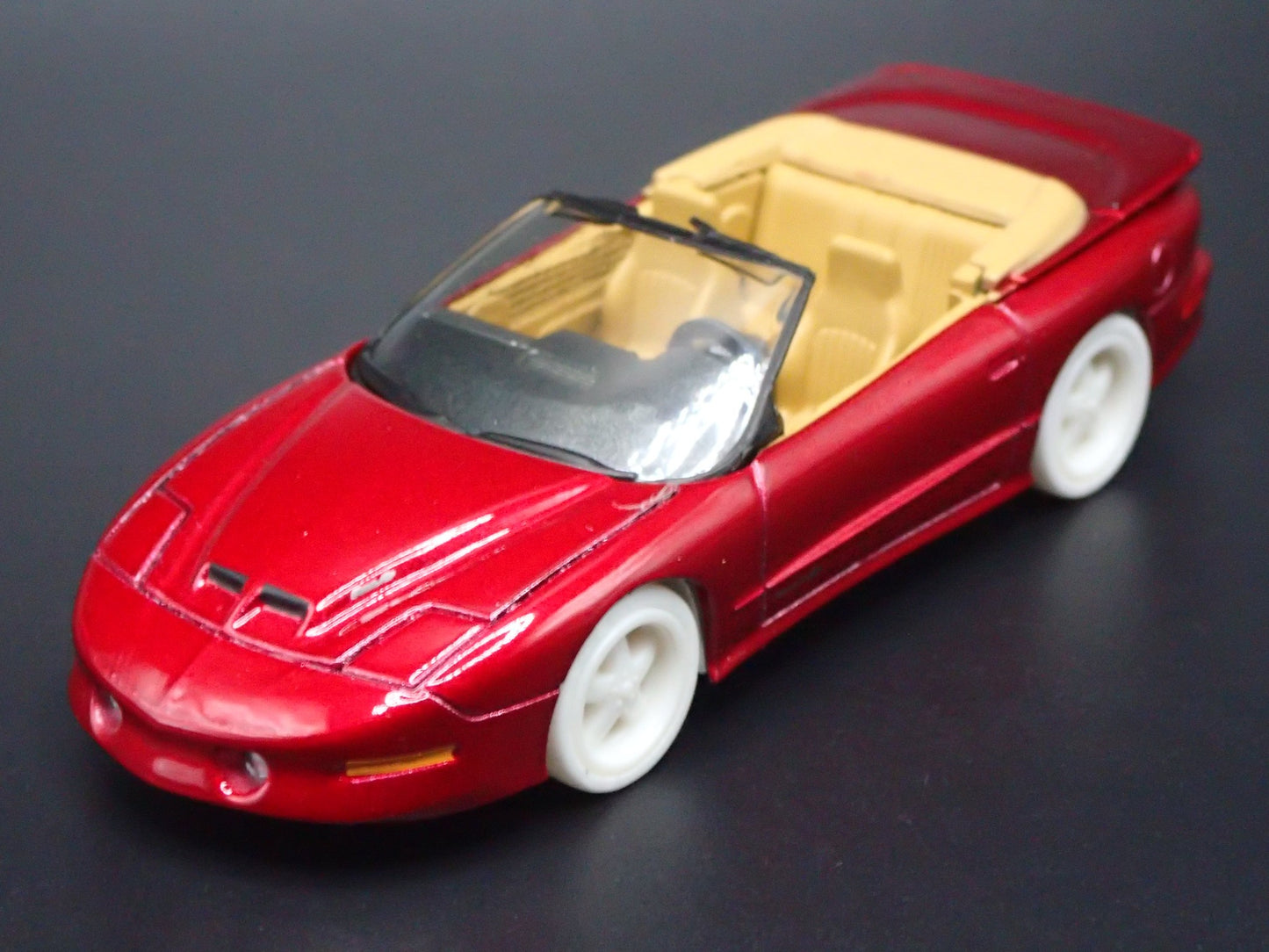 1996 PONTIAC FIREBIRD TA CONVERTIBLE AUTO WORLD ULTRA RED CHASE 1/64 DIECAST CAR