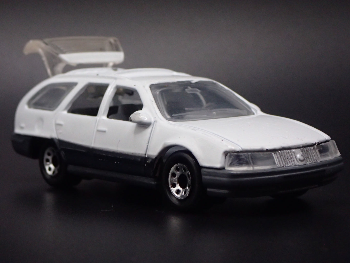 1986-1991 MERCURY SABLE WAGON RARE 1.63 SCALE LIMITED DIORAMA DIECAST MODEL CAR