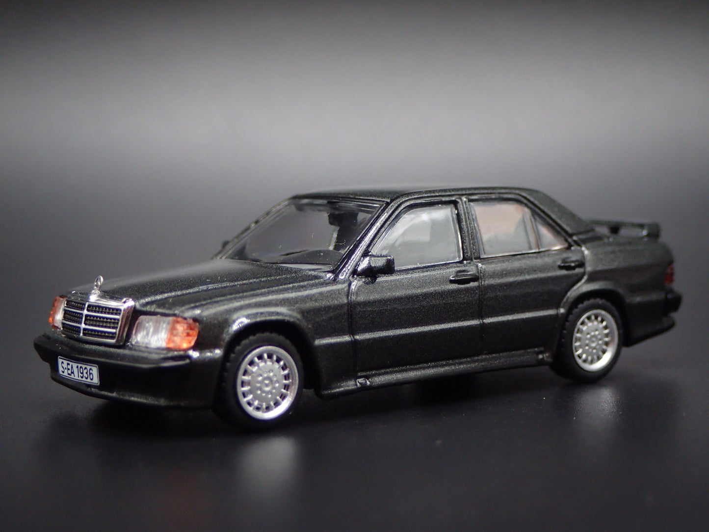 1982-1993 MERCEDES-BENZ 190E 2.3-16 EVOLUTION EVO I 1:64 SCALE DIECAST MODEL CAR