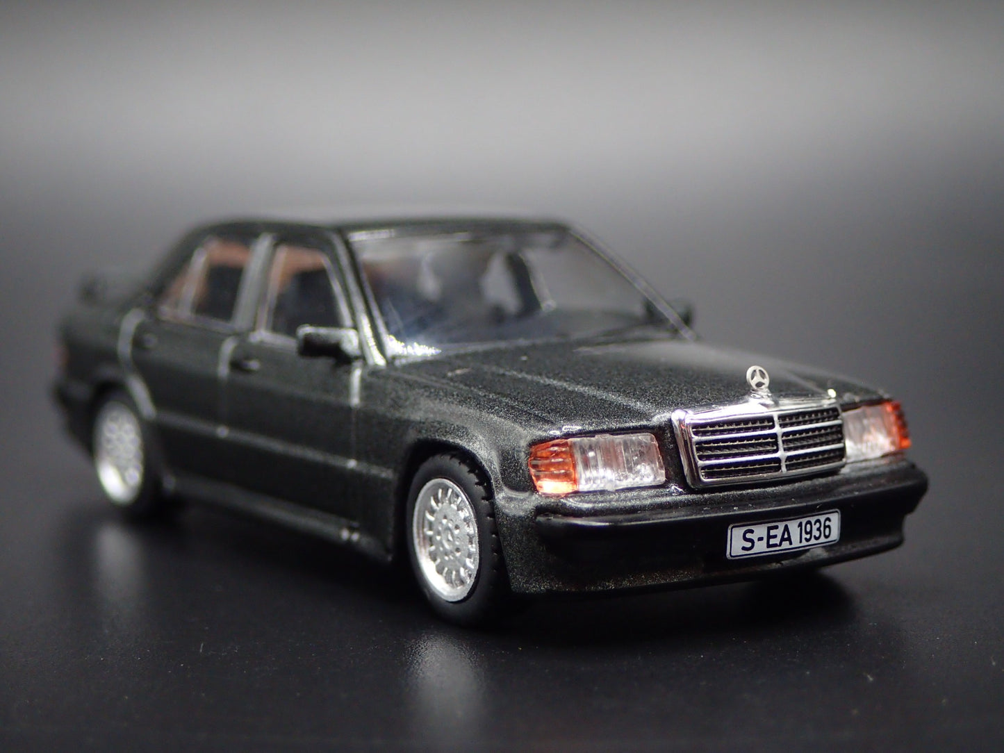 1982-1993 MERCEDES-BENZ 190E 2.3-16 EVOLUTION EVO I 1:64 SCALE DIECAST MODEL CAR