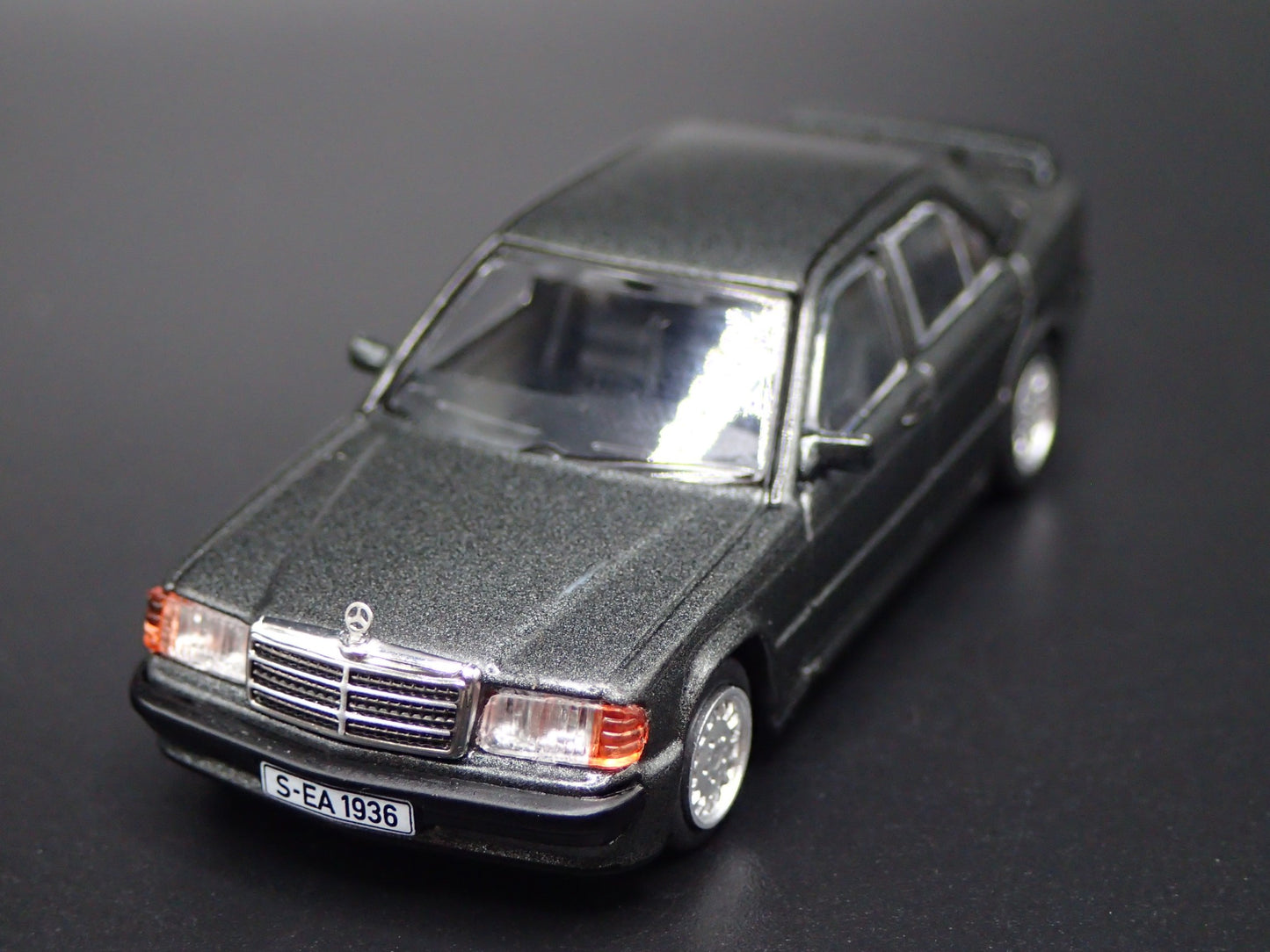 1982-1993 MERCEDES-BENZ 190E 2.3-16 EVOLUTION EVO I 1:64 SCALE DIECAST MODEL CAR