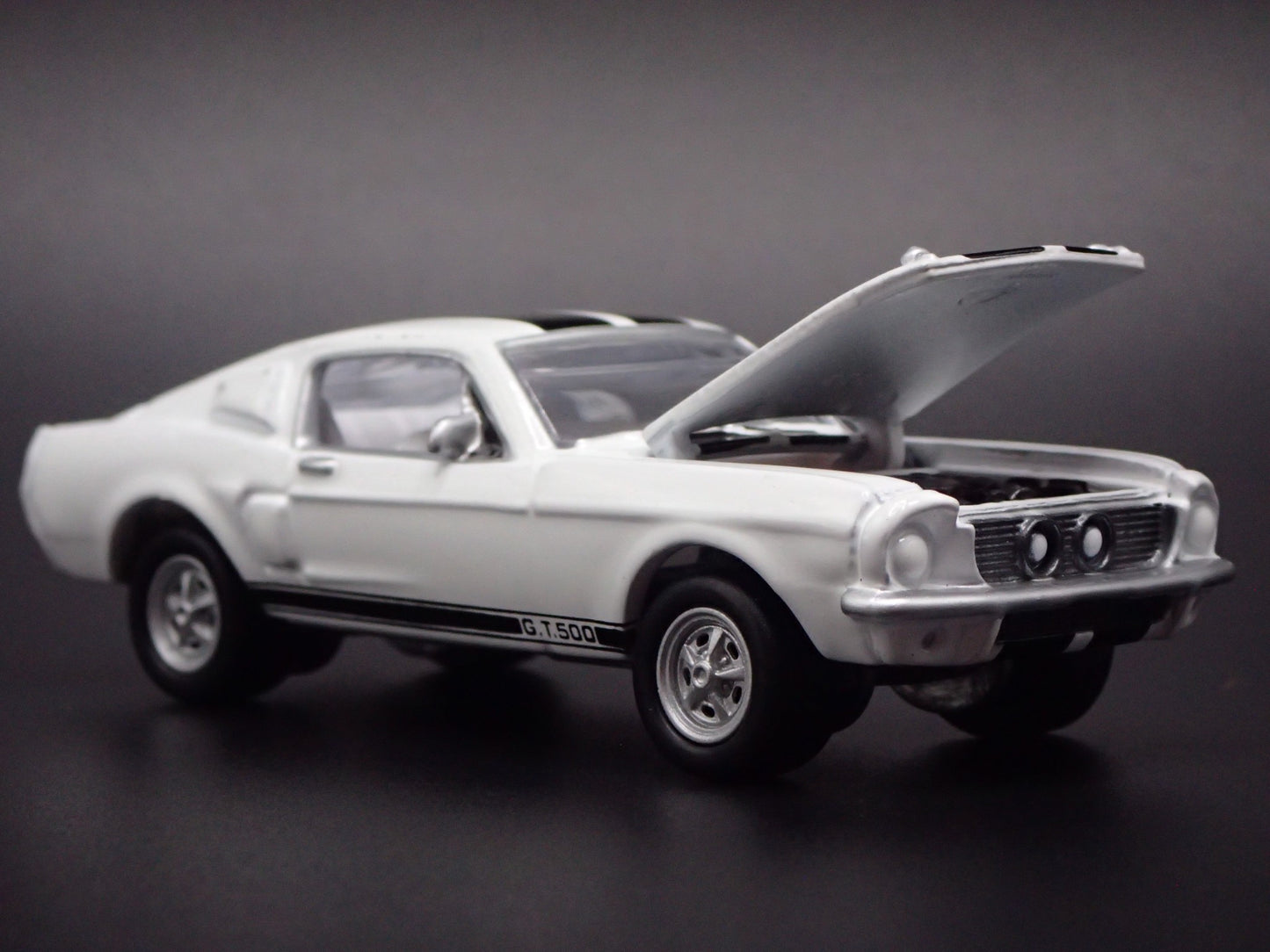 1967 67 FORD MUSTANG SHELBY GT500 WHITE LIGHTNING CHASE 1/64 SCALE DIECAST CAR