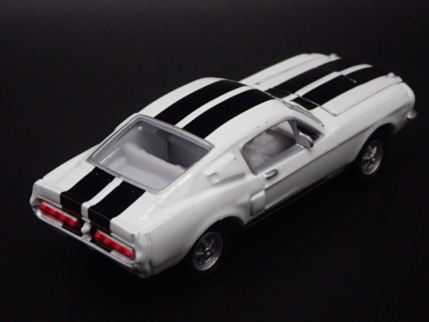 1967 67 FORD MUSTANG SHELBY GT500 WHITE LIGHTNING CHASE 1/64 SCALE DIECAST CAR