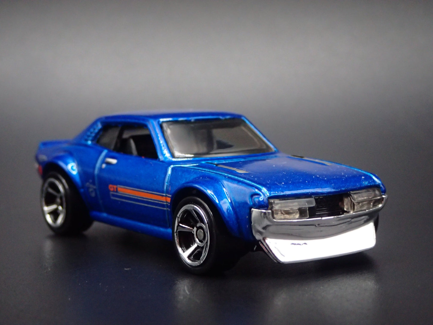 1970-1977 TOYOTA CELICA GT BLUE 1:64 SCALE COLLECTIBLE DIORAMA DIECAST MODEL CAR