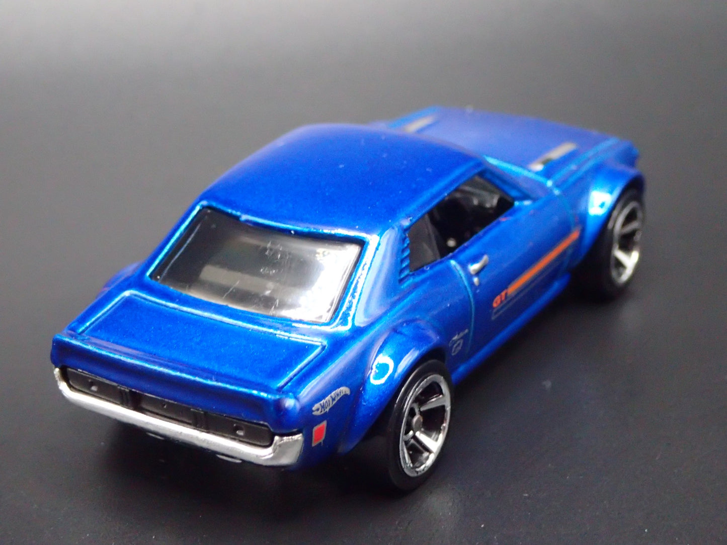 1970-1977 TOYOTA CELICA GT BLUE 1:64 SCALE COLLECTIBLE DIORAMA DIECAST MODEL CAR