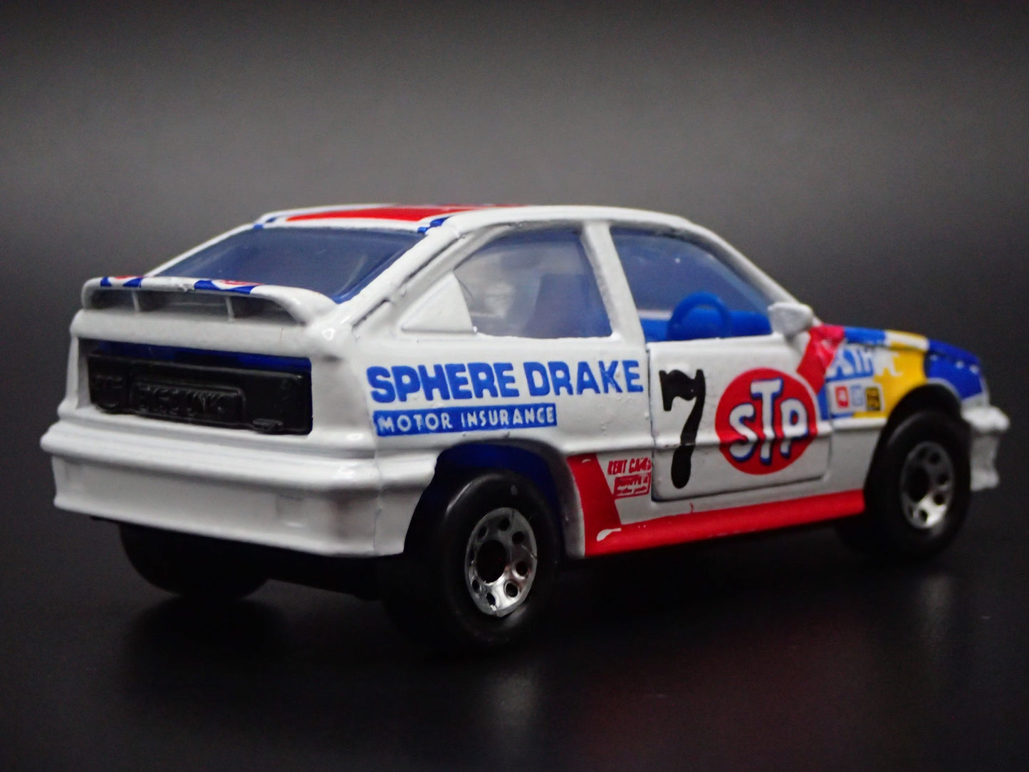 OPEL KADETT GSI VAUXHALL ASTRA GTE RACING 1:64 SCALE DIORAMA DIECAST MODEL CAR