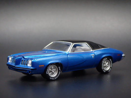 1973 PONTIAC GRAND AM WHITE LIGHTNING CHASE 1/64 SCALE DIORAMA DIECAST MODEL CAR