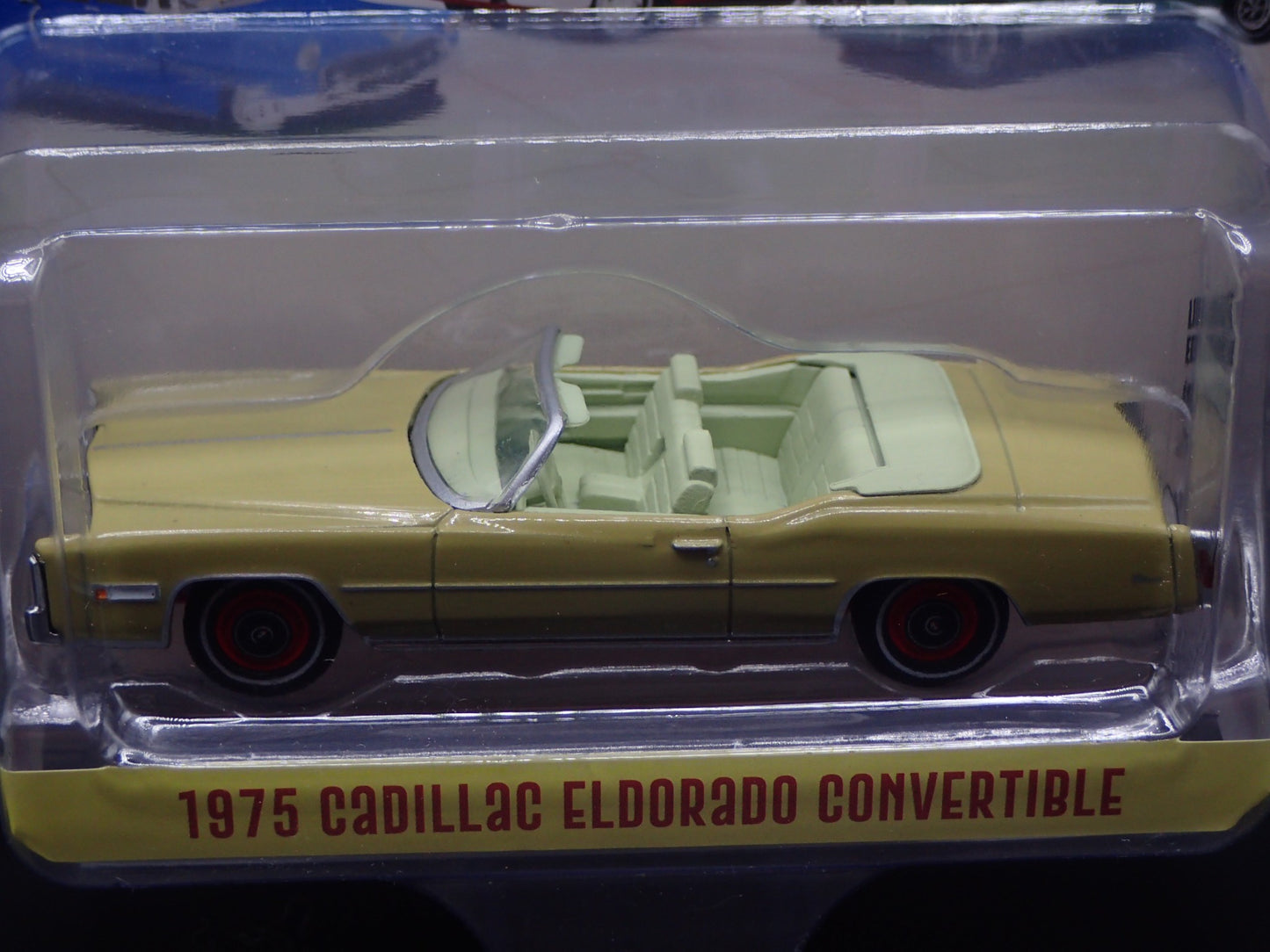 2025 GREENLIGHT RED CHASE GREEN MACHINE 1975 CADILLAC ELDORADO SHOWROOM FLOOR 6