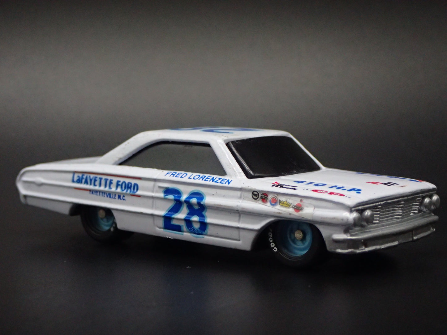1964 64 FORD GALAXIE 28 FRED LORENZEN NASCAR WHITE 1:64 SCALE DIECAST MODEL CAR