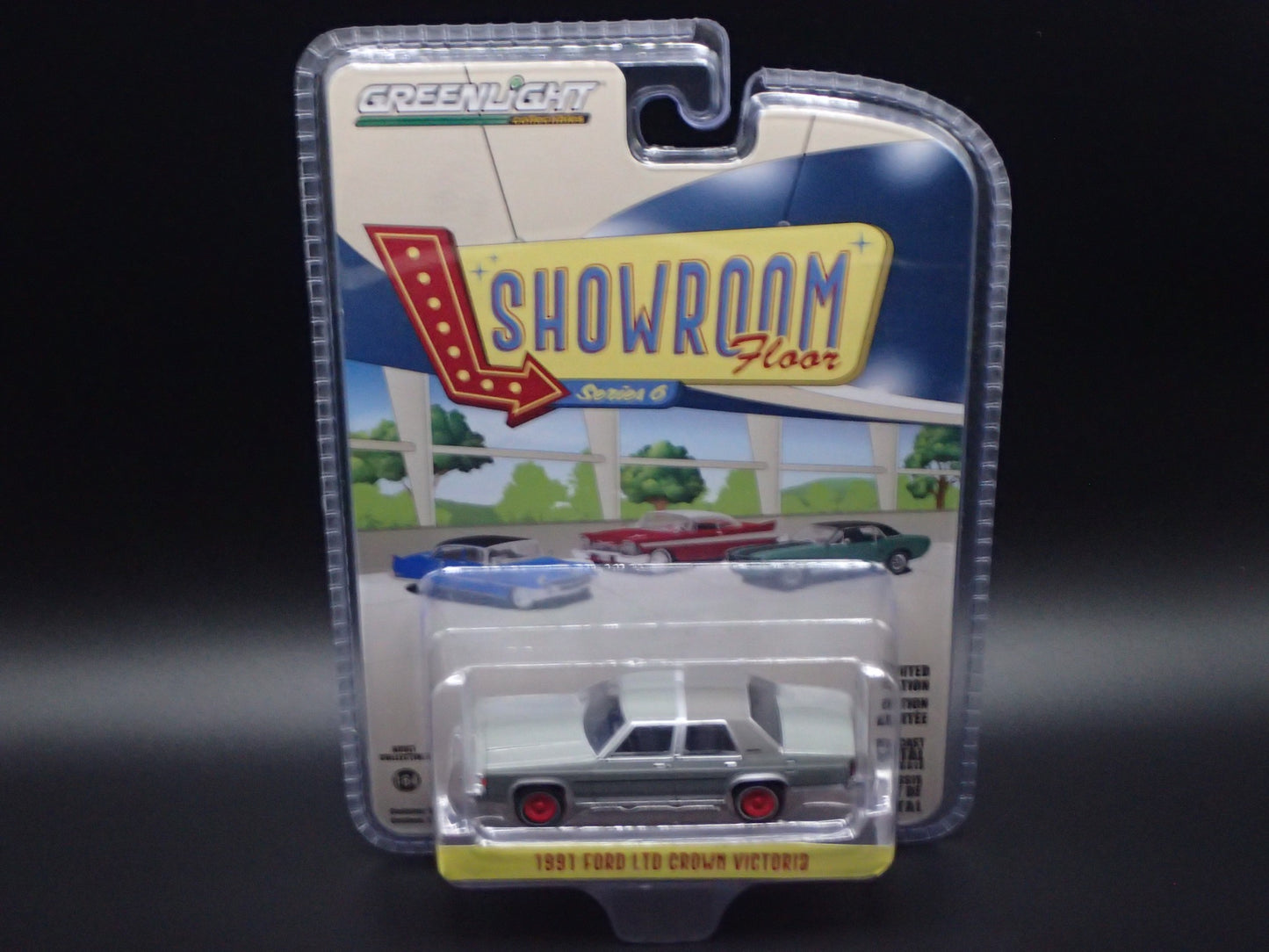 2025 GREENLIGHT RED CHASE GREEN MACHINE 1991 FORD LTD CROWN VIC SHOWROOM FLOOR 6