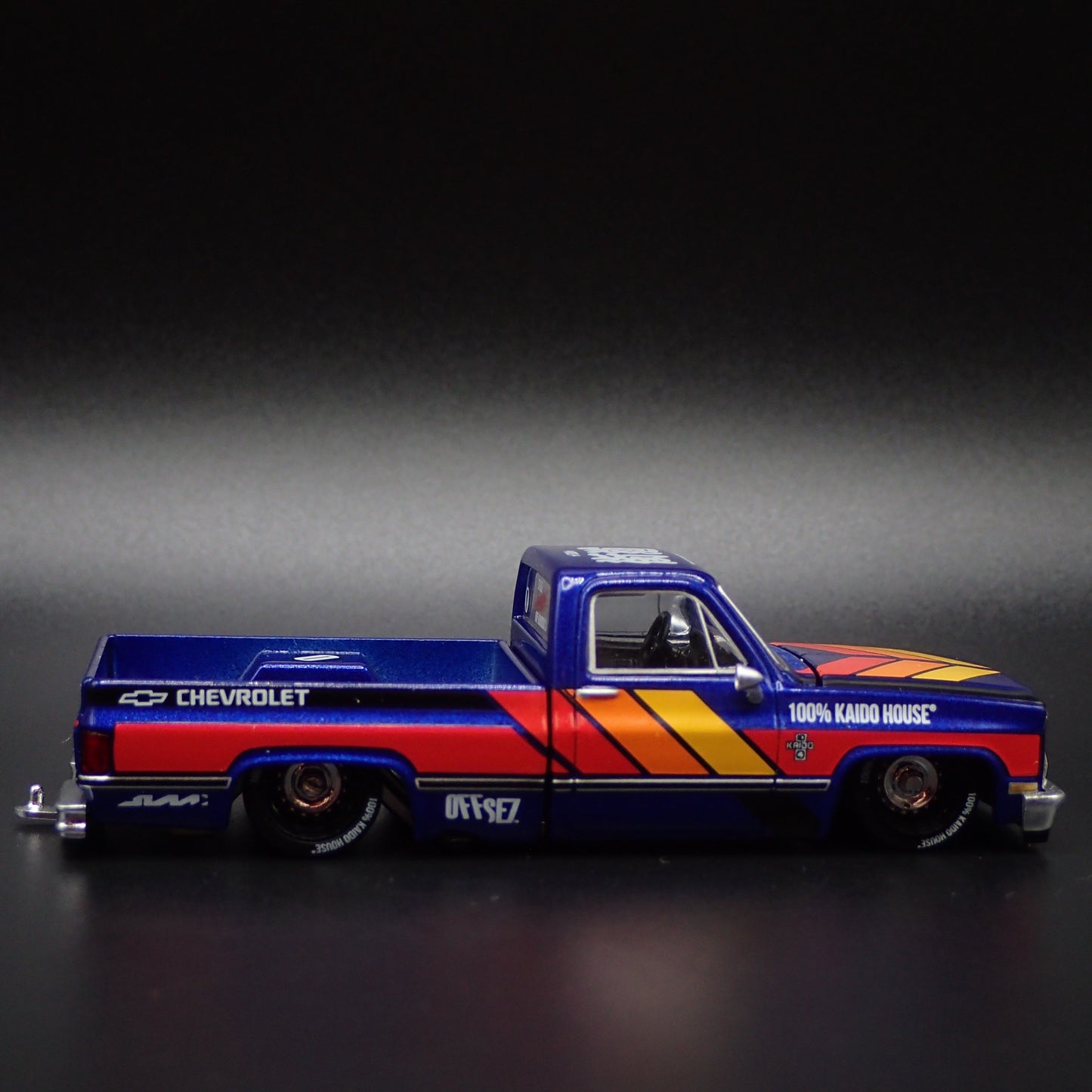 1983 83 CHEVY CHEVROLET PICKUP TRUCK KAIDO HOUSE 1/64 SCALE DIECAST MODEL CAR