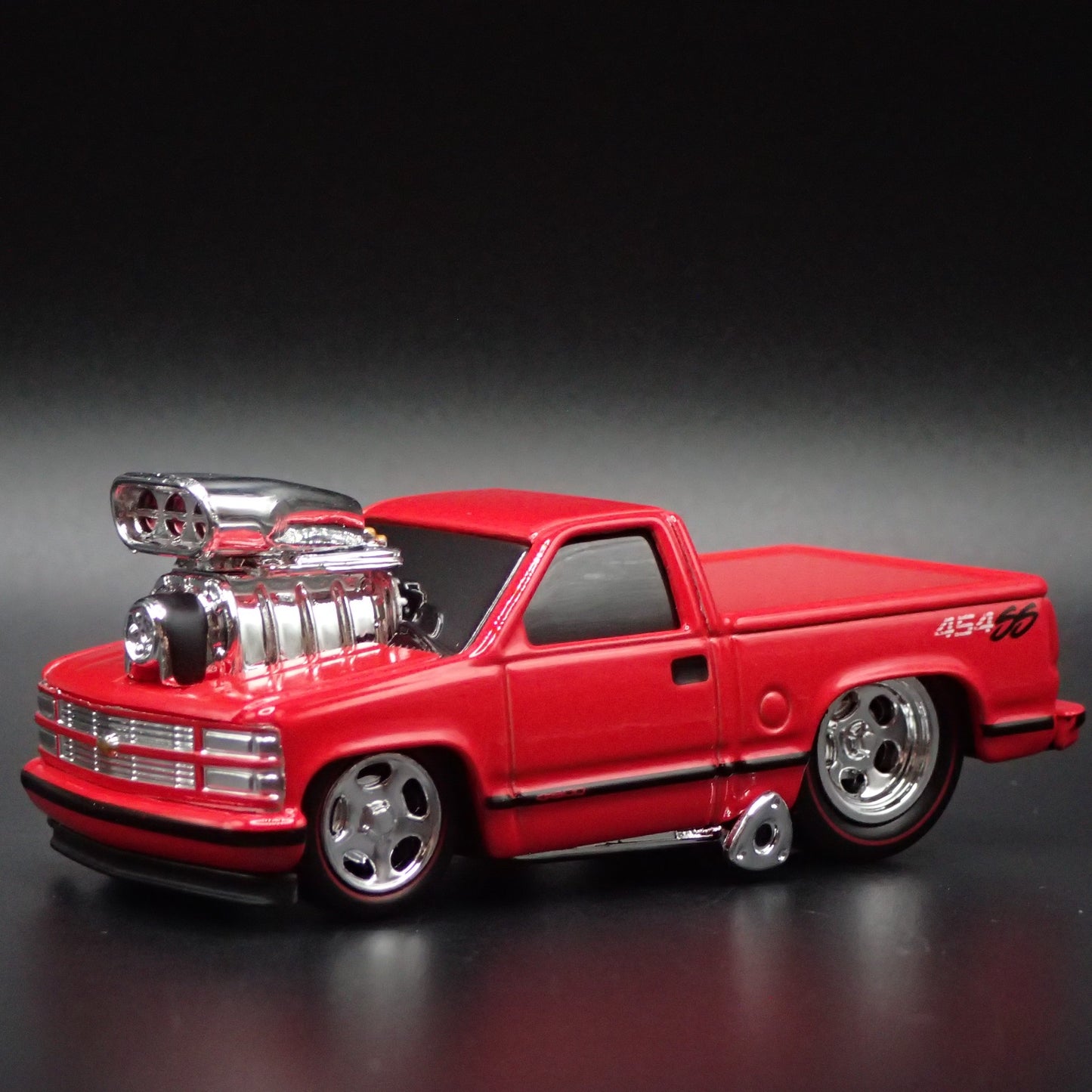 1993 93 CHEVY CHEVROLET SS 454 PICKUP TRUCK OBS RED 1:64 SCALE DIECAST MODEL CAR