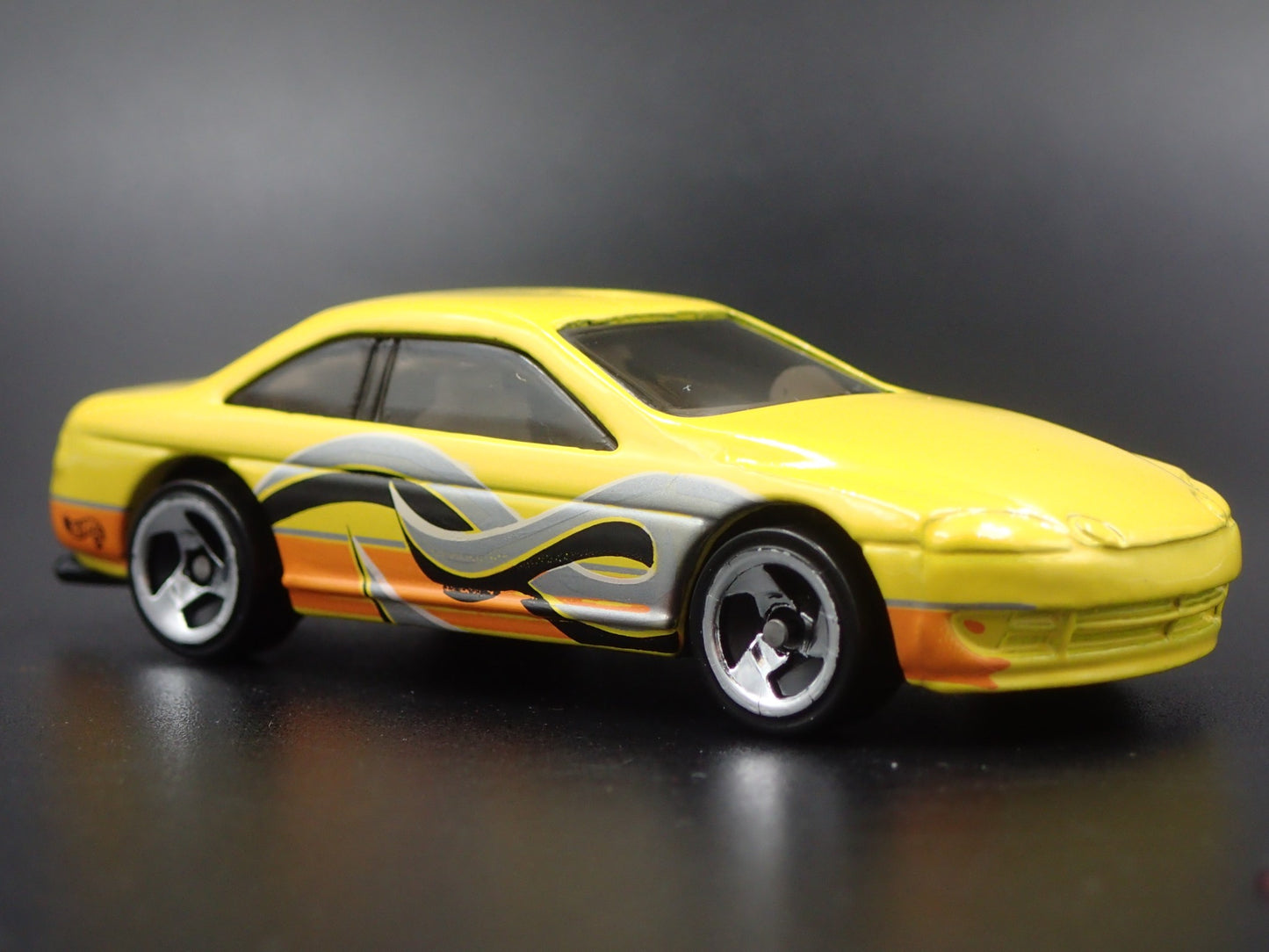 1992-2000 LEXUS SC400 YELLOW 1/64 SCALE COLLECTIBLE DIORAMA DIECAST MODEL CAR