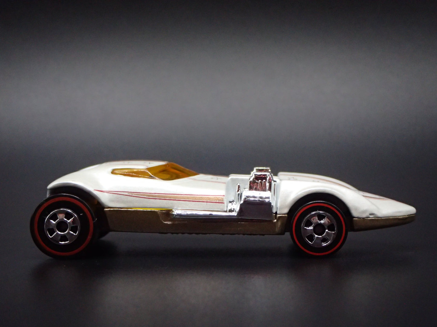 IRA GILLFORD TWIN MILL SHOW CAR TWIN 502 V8 1:64 SCALE DIORAMA DIECAST MODEL CAR