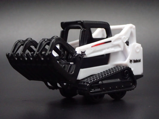 CONSTRUCTION SKID STEER BOBCAT LOADER WHITE 1:64 SCALE DIECAST MODEL CAR