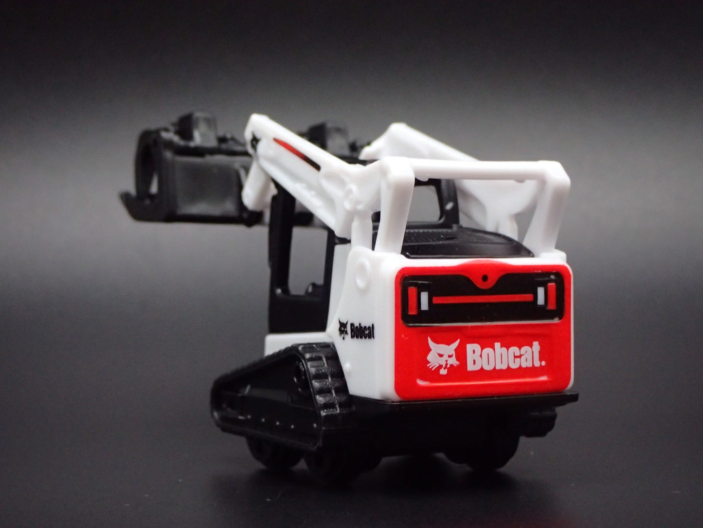 CONSTRUCTION SKID STEER BOBCAT LOADER WHITE 1:64 SCALE DIECAST MODEL CAR