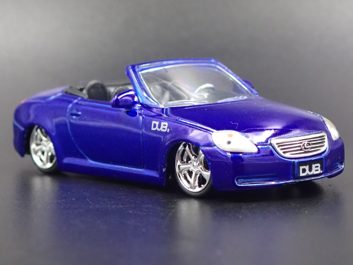 2001 - 2005 LEXUS SC430 CONVERTIBLE BLUE 1/64 SCALE DIORAMA DIECAST MODEL CAR