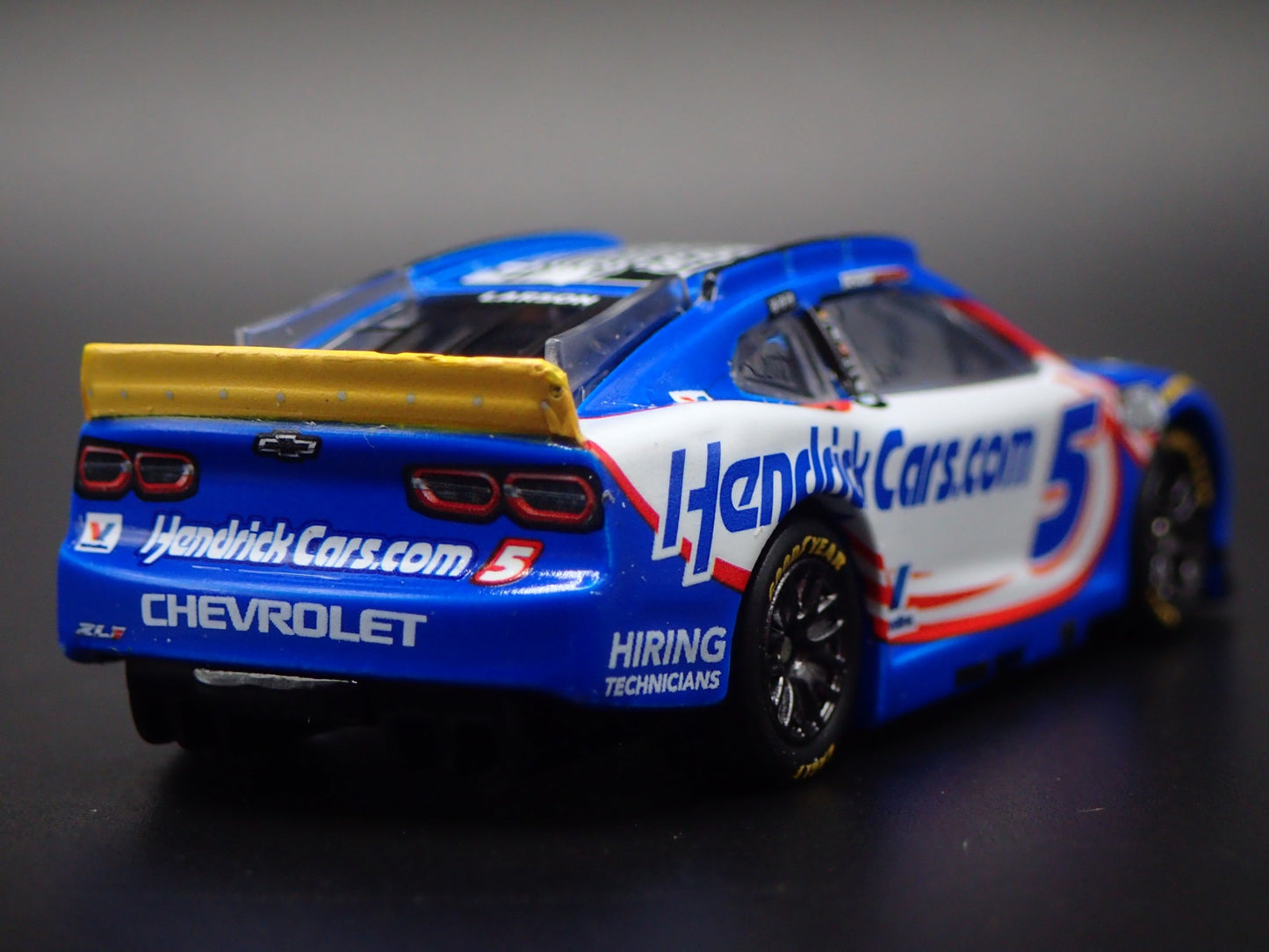 2025 CHEVROLET 5 KYLE LARSON HENDRICKCARS NASCAR CHAMPION 1:64 DIECAST MODEL CAR