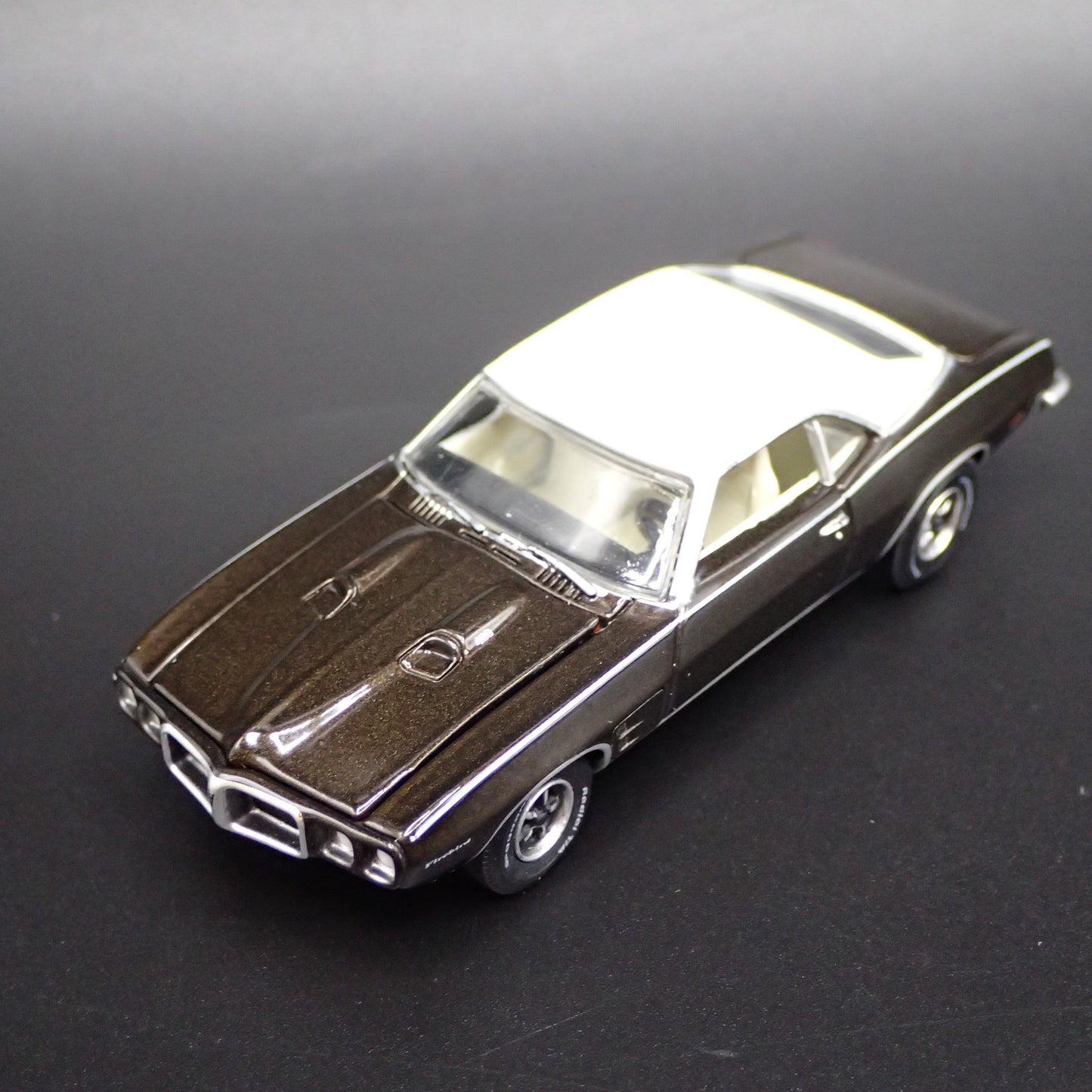 1969 69 PONTIAC FIREBIRD BROWN 1:64 SCALE COLLECTIBLE DIORAMA DIECAST MODEL CAR
