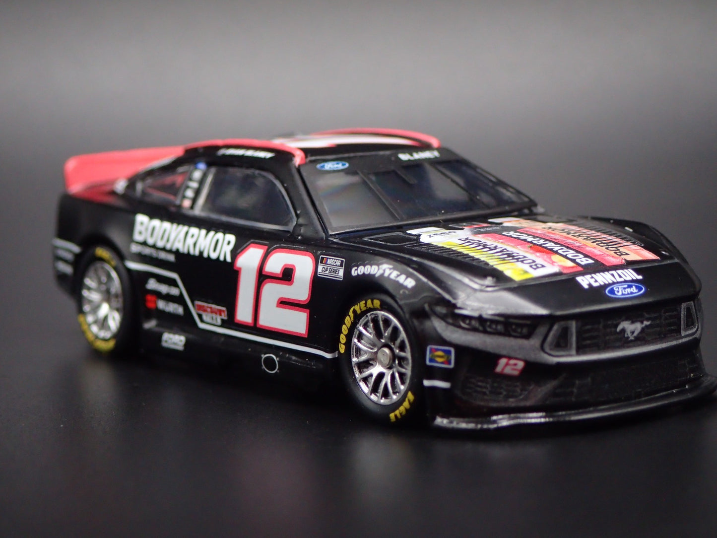 2025 25 FORD MUSTANG #12 RYAN BLANEY BODYARMOR NASCAR 1:64 SCALE DIECAST CAR