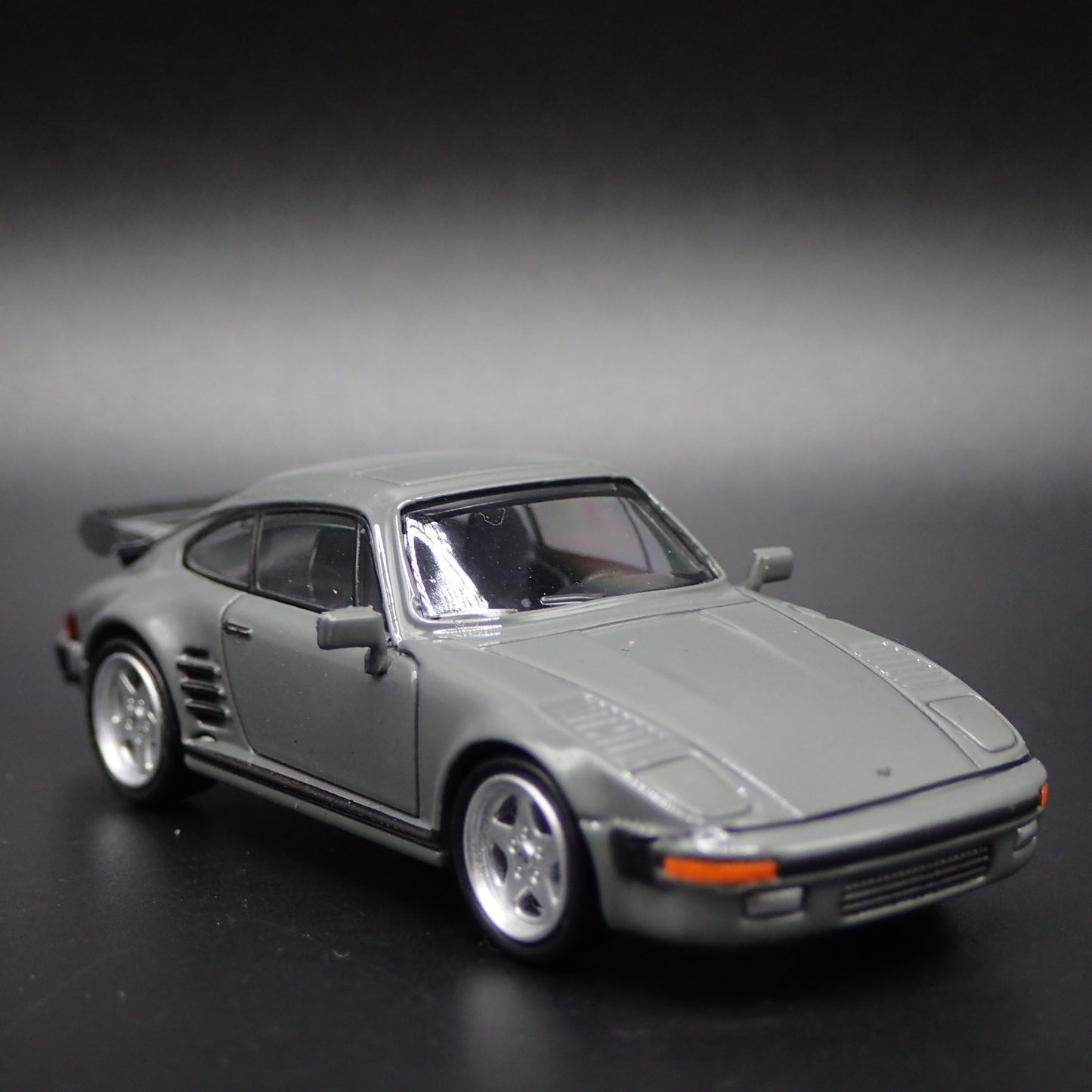 1983-1989 PORSCHE 911 CARRERA RUF BTR SLANTNOSE 1:64 SCALE DIECAST MODEL CAR