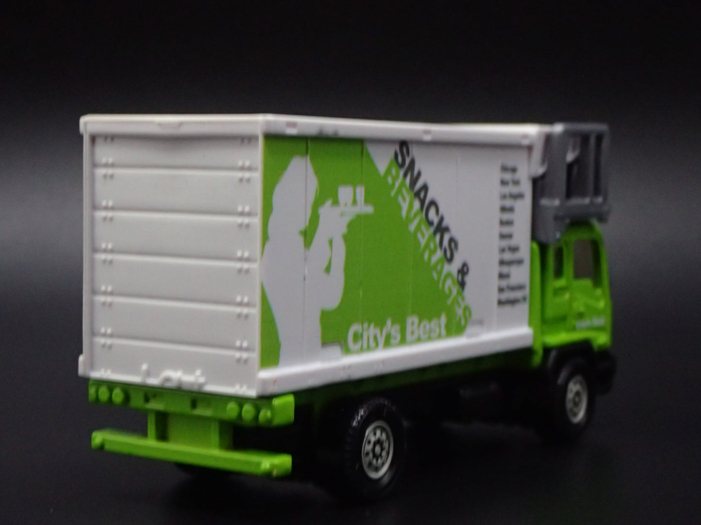 AIRPORT SERVICE TRUCK GMC T8500 SNACK & BEVERAGE 1:64 MB SCALE DIECAST MODEL CAR