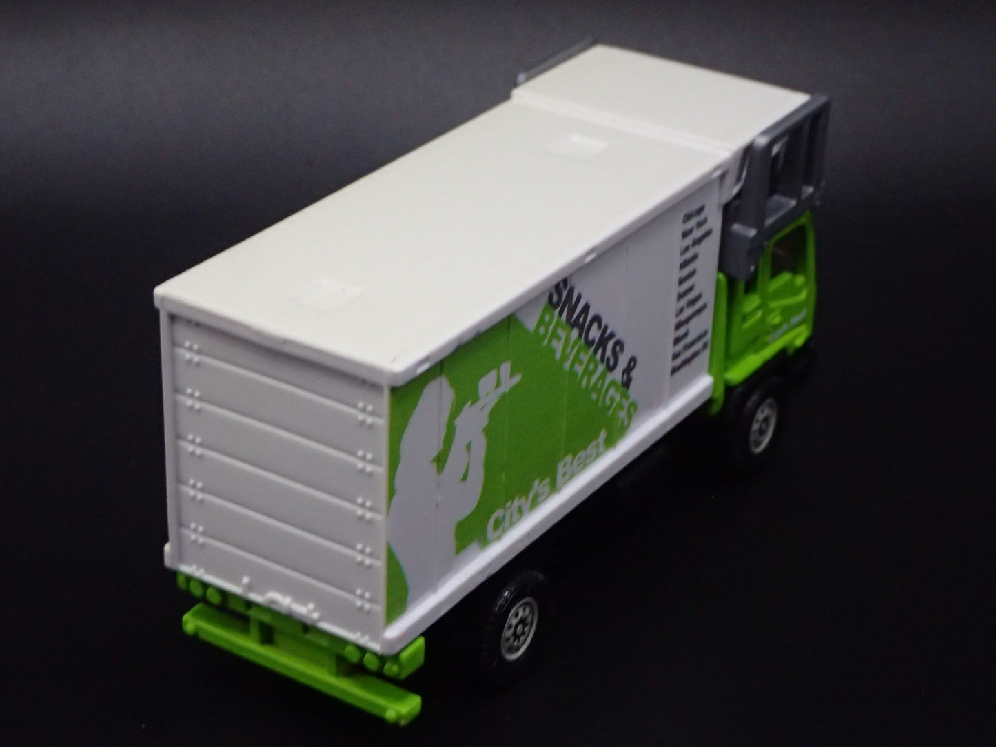 AIRPORT SERVICE TRUCK GMC T8500 SNACK & BEVERAGE 1:64 MB SCALE DIECAST MODEL CAR