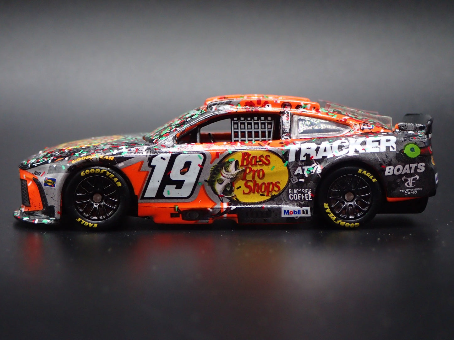 2025 TOYOTA CAMRY 19 CHASE BRISCOE BASS PRO NASCAR 1:64 SCALE DIECAST MODEL CAR