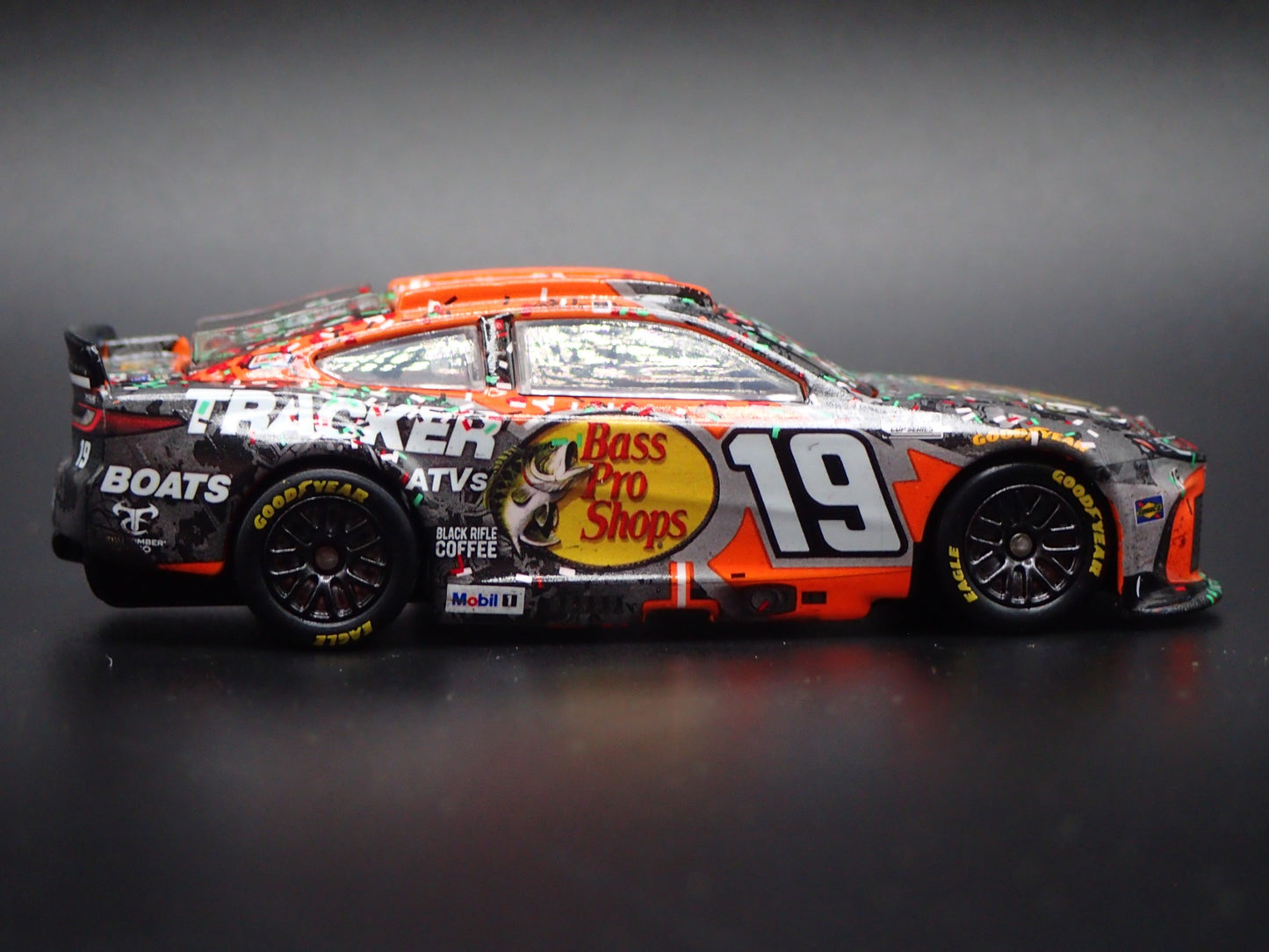 2025 TOYOTA CAMRY 19 CHASE BRISCOE BASS PRO NASCAR 1:64 SCALE DIECAST MODEL CAR