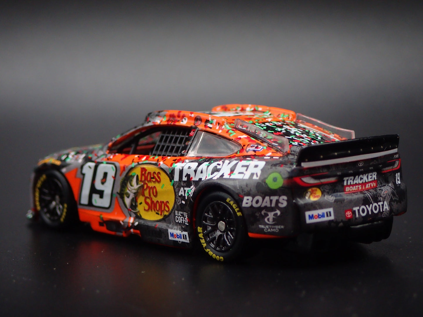 2025 TOYOTA CAMRY 19 CHASE BRISCOE BASS PRO NASCAR 1:64 SCALE DIECAST MODEL CAR