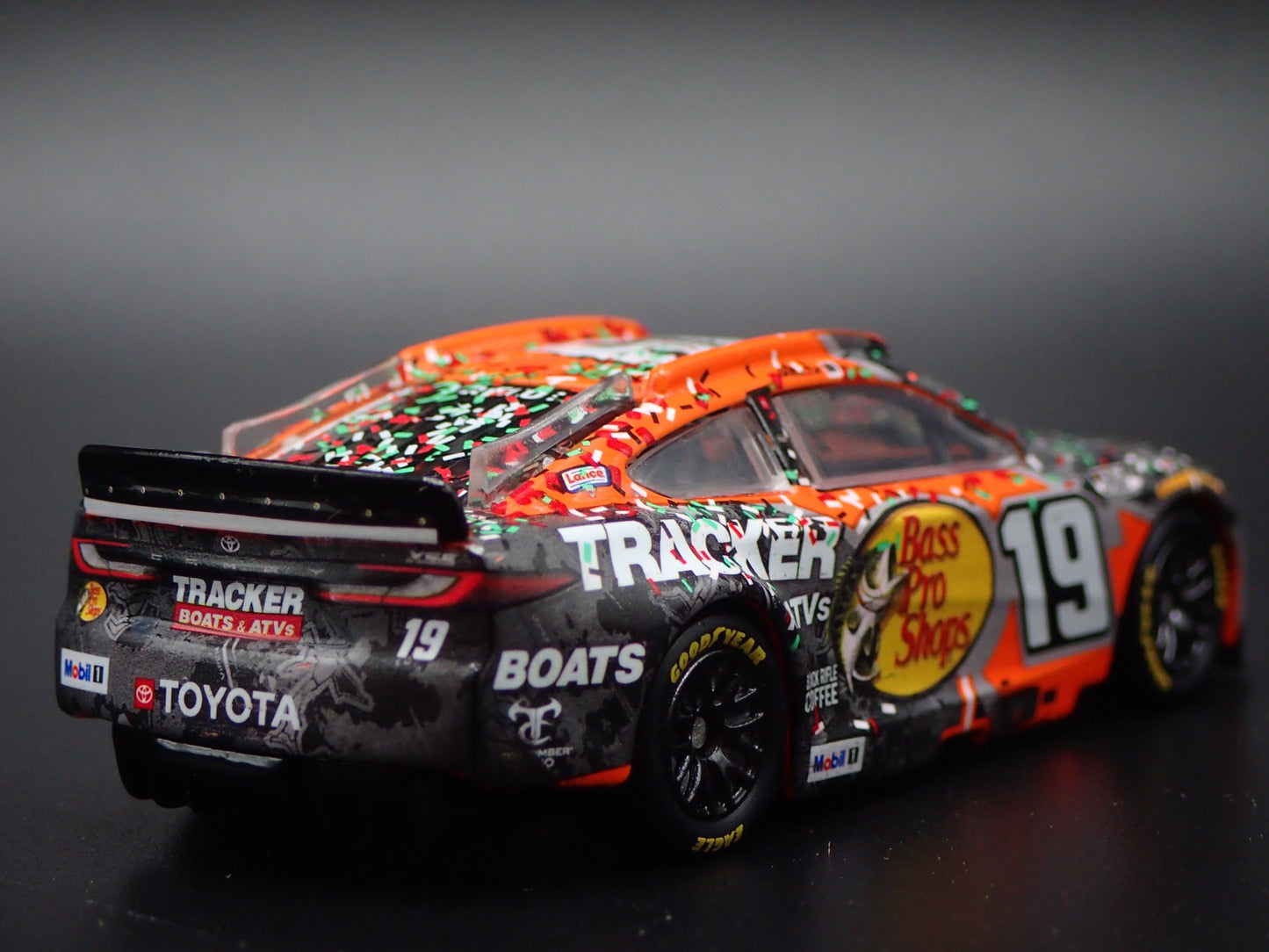 2025 TOYOTA CAMRY 19 CHASE BRISCOE BASS PRO NASCAR 1:64 SCALE DIECAST MODEL CAR