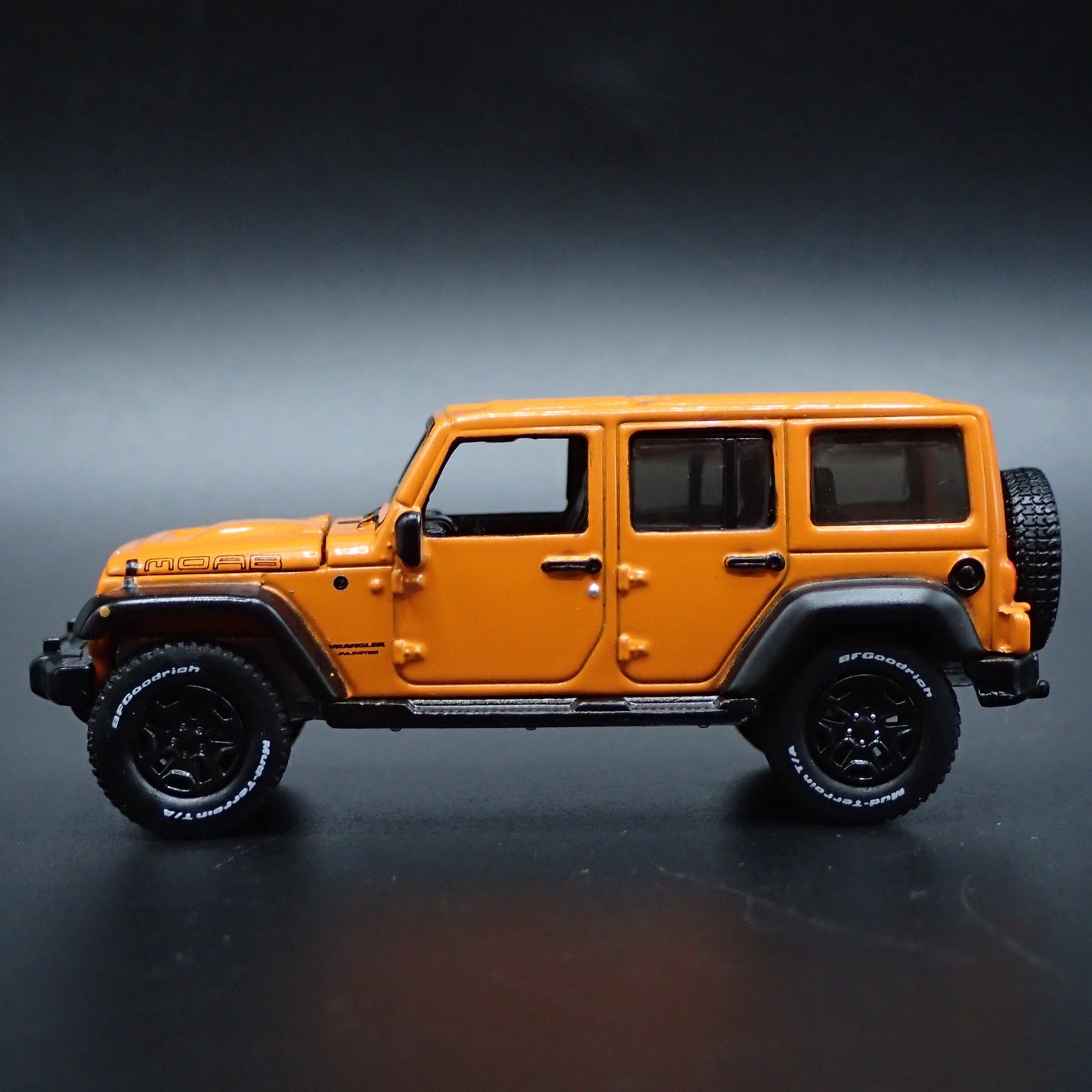 2006-2018 JEEP WRANGLER UNLIMITED JK MOAB 4 DOOR 1:64 SCALE DIECAST MODEL CAR