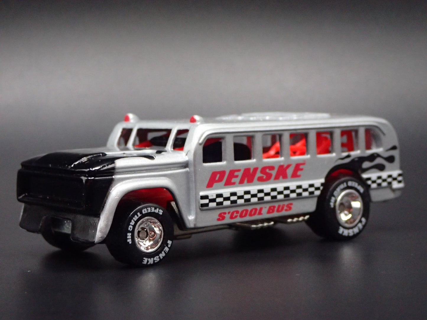 SCOOL SCHOOL BUS VINTAGE DRAGSTER NHRA PENSKE 1:64 SCALE DIECAST MODEL CAR