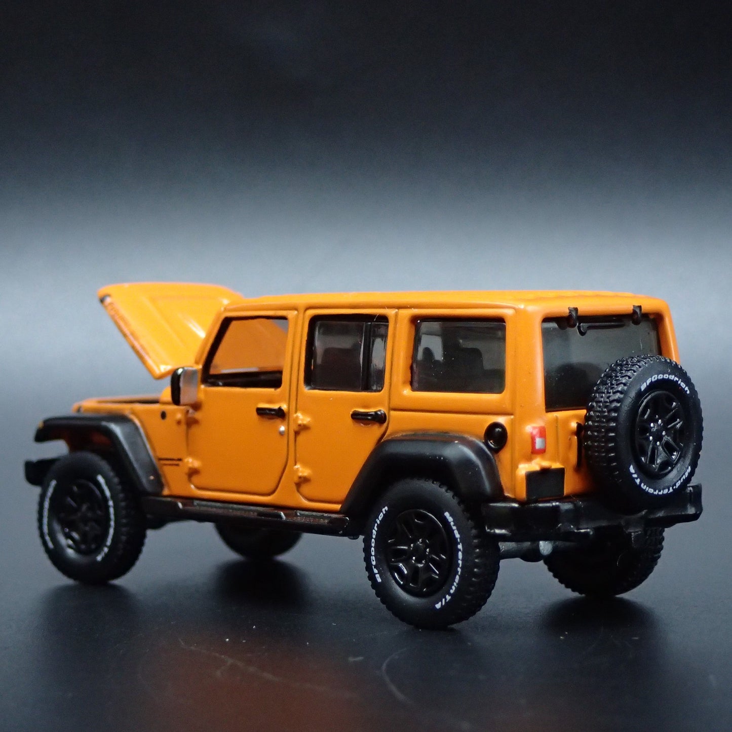 2006-2018 JEEP WRANGLER UNLIMITED JK MOAB 4 DOOR 1:64 SCALE DIECAST MODEL CAR