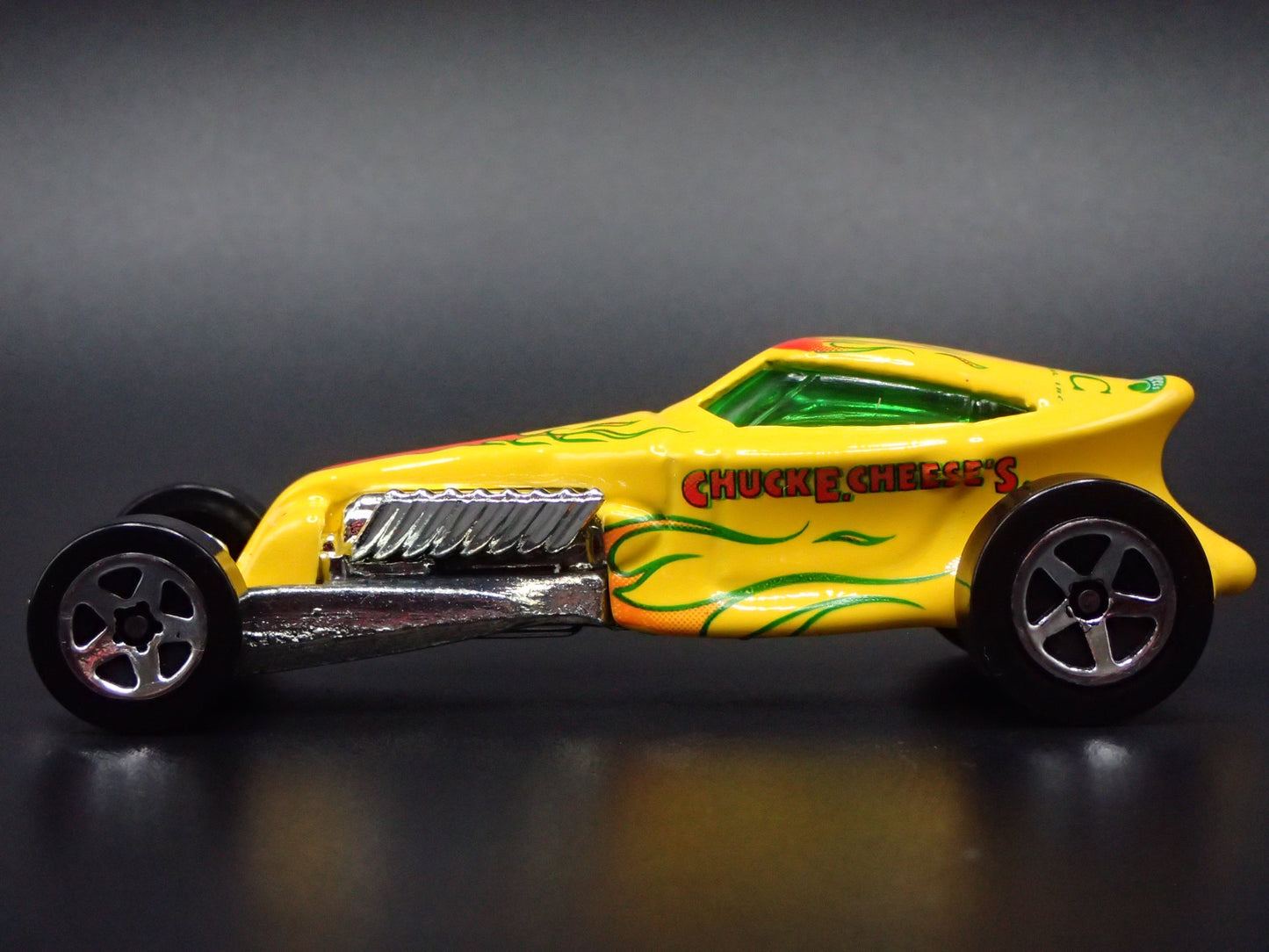 CUSTOM HOT ROD SWEET 16 II CHUCK E CHEESE 1:64 SCALE DIORAMA DIECAST MODEL CAR