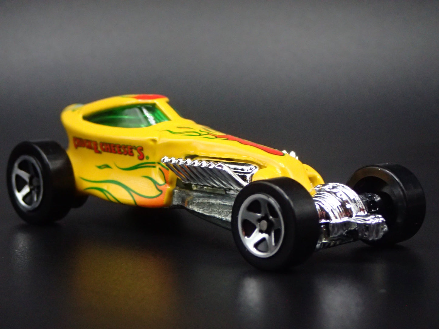 CUSTOM HOT ROD SWEET 16 II CHUCK E CHEESE 1:64 SCALE DIORAMA DIECAST MODEL CAR