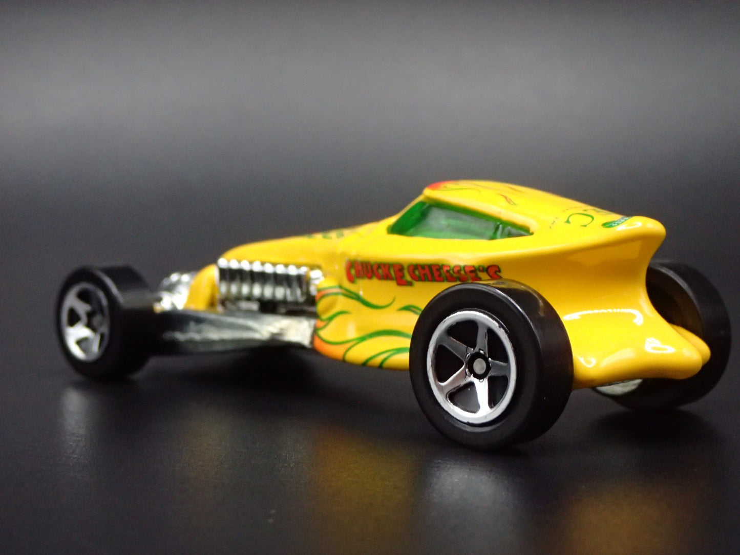 CUSTOM HOT ROD SWEET 16 II CHUCK E CHEESE 1:64 SCALE DIORAMA DIECAST MODEL CAR