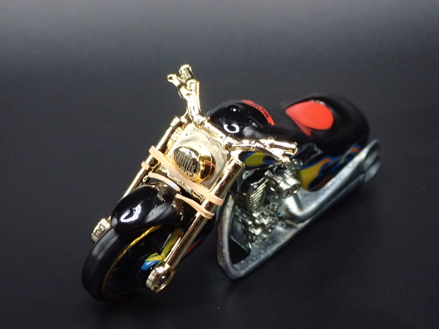SCORCHIN SCOOTER MOTORCYCLE JIFFY LUBE 1:64 HW SCALE DIORAMA DIECAST MODEL CAR