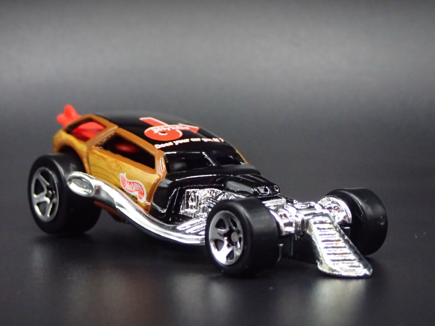 HOT WHEELS SURF CRATE CUSTOM HOT ROD CAR JIFFY LUBE 1/64 SCALE DIECAST MODEL CAR